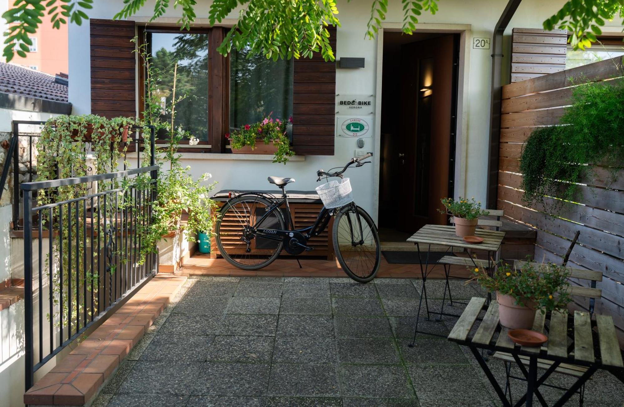 Bed And Bike 维罗纳 外观 照片